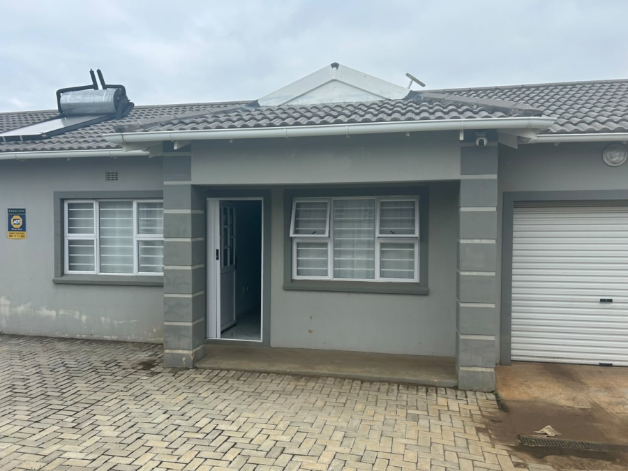 To Let 3 Bedroom Property for Rent in Gonubie Eastern Cape